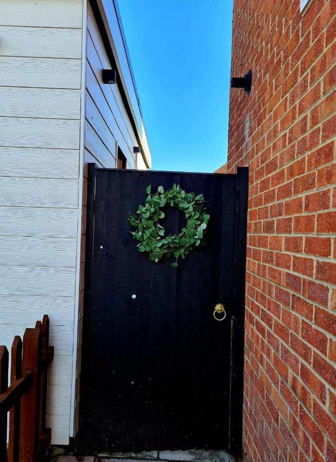 Canterbury Romantic Modern Home Goodnestone  Ngoại thất bức ảnh
